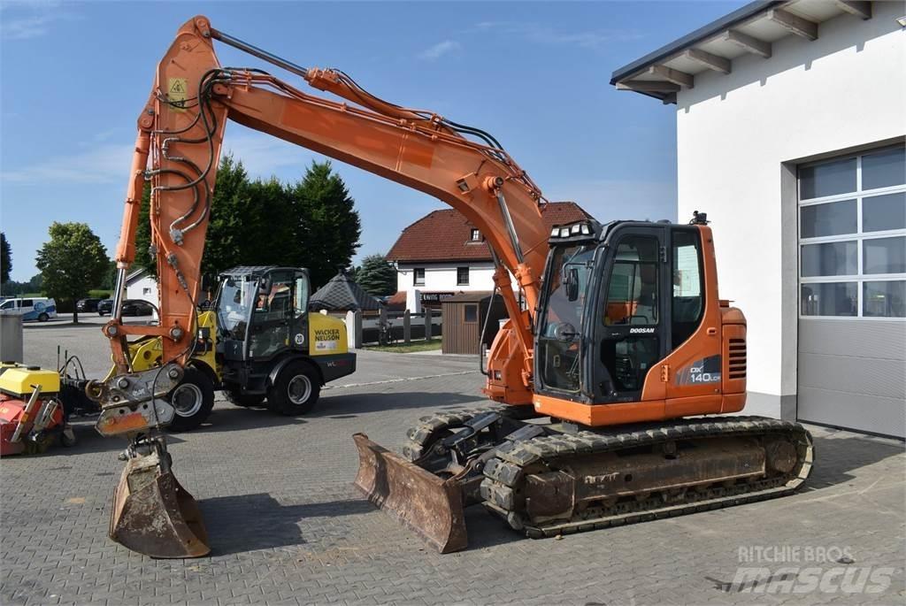 Doosan DX140LCR-3 ミニ油圧ショベル 7t以下（ミニユンボ・ミニディガー）