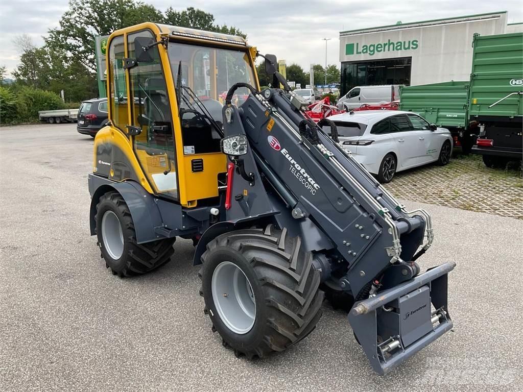 Eurotrac T 13-CF フロントローダーとディガー