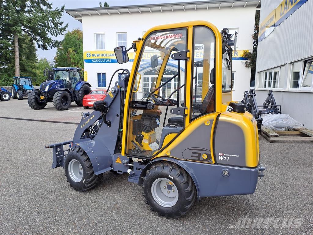 Eurotrac W 11 フロントローダーとディガー