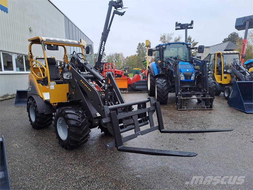 Eurotrac W 12 S フロントローダーとディガー