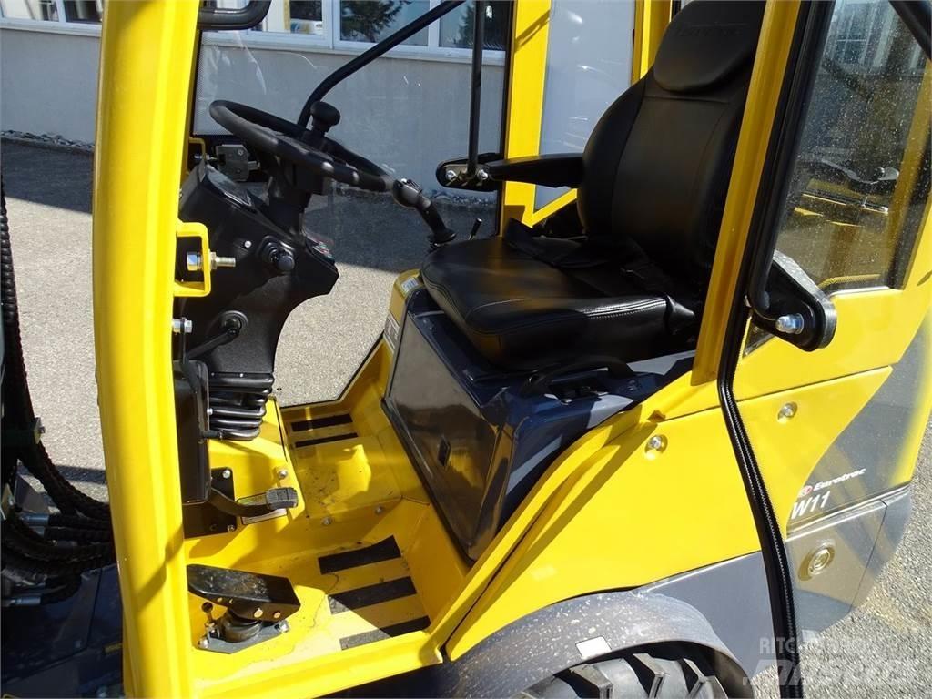 Eurotrac W11 C フロントローダーとディガー