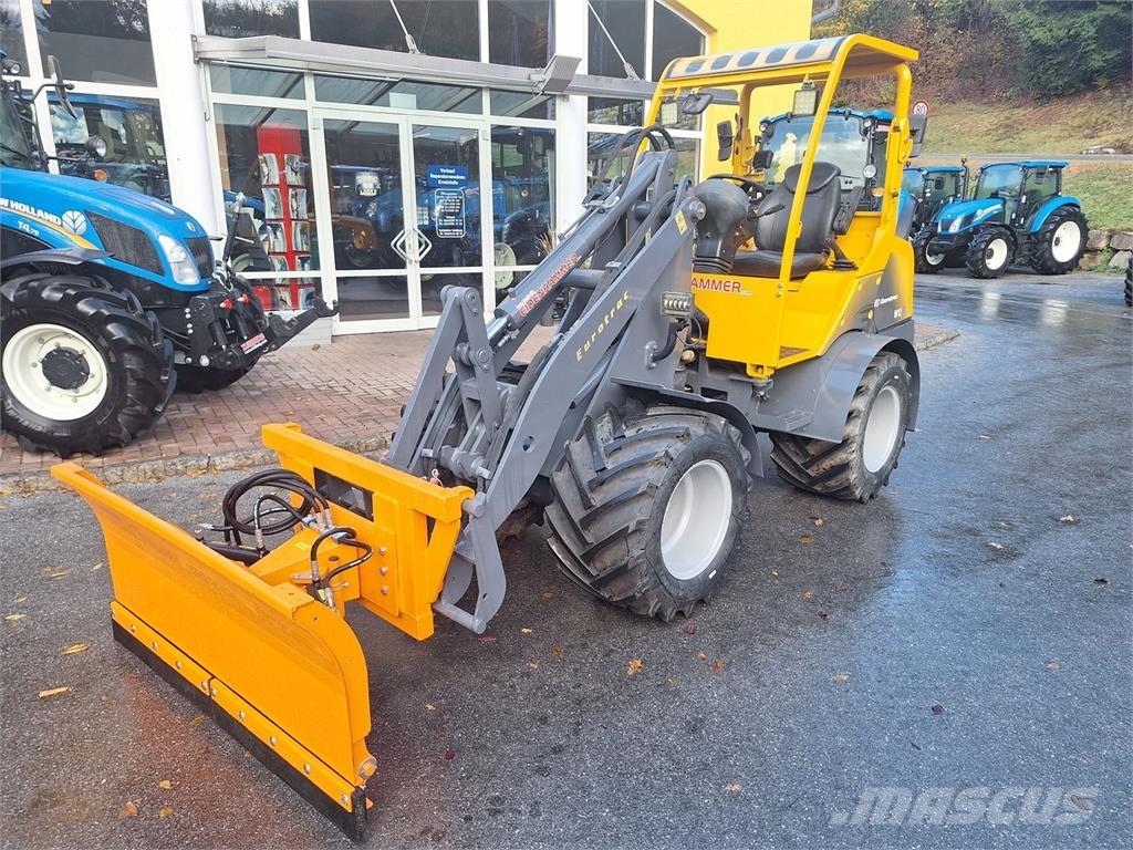 Eurotrac W12 F フロントローダーとディガー
