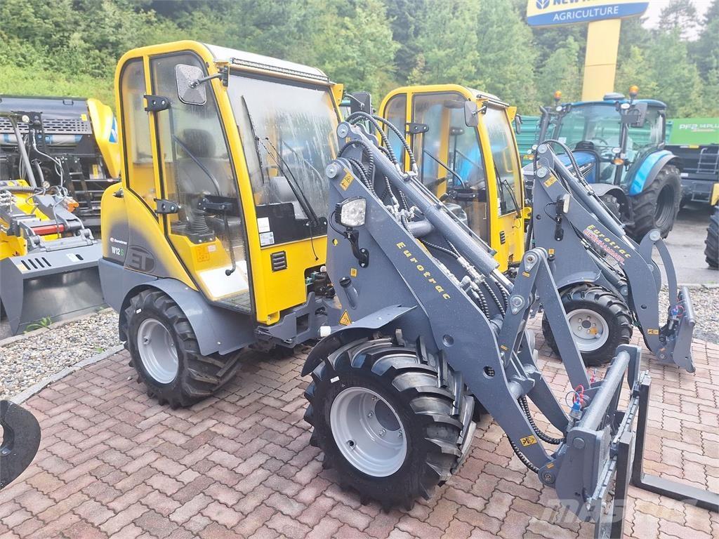 Eurotrac W12S フロントローダーとディガー