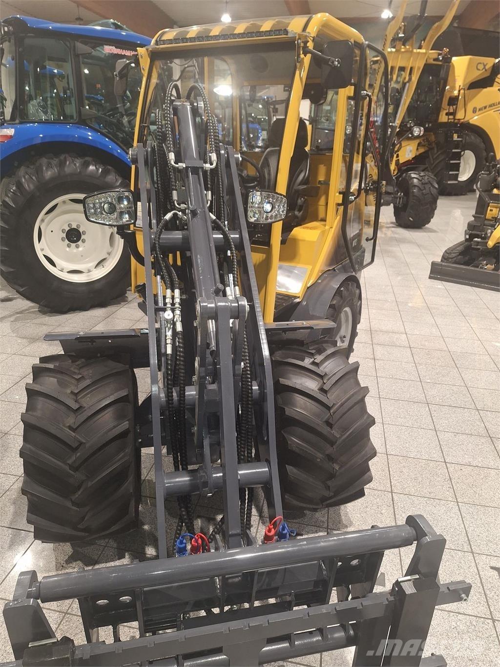 Eurotrac W12S フロントローダーとディガー
