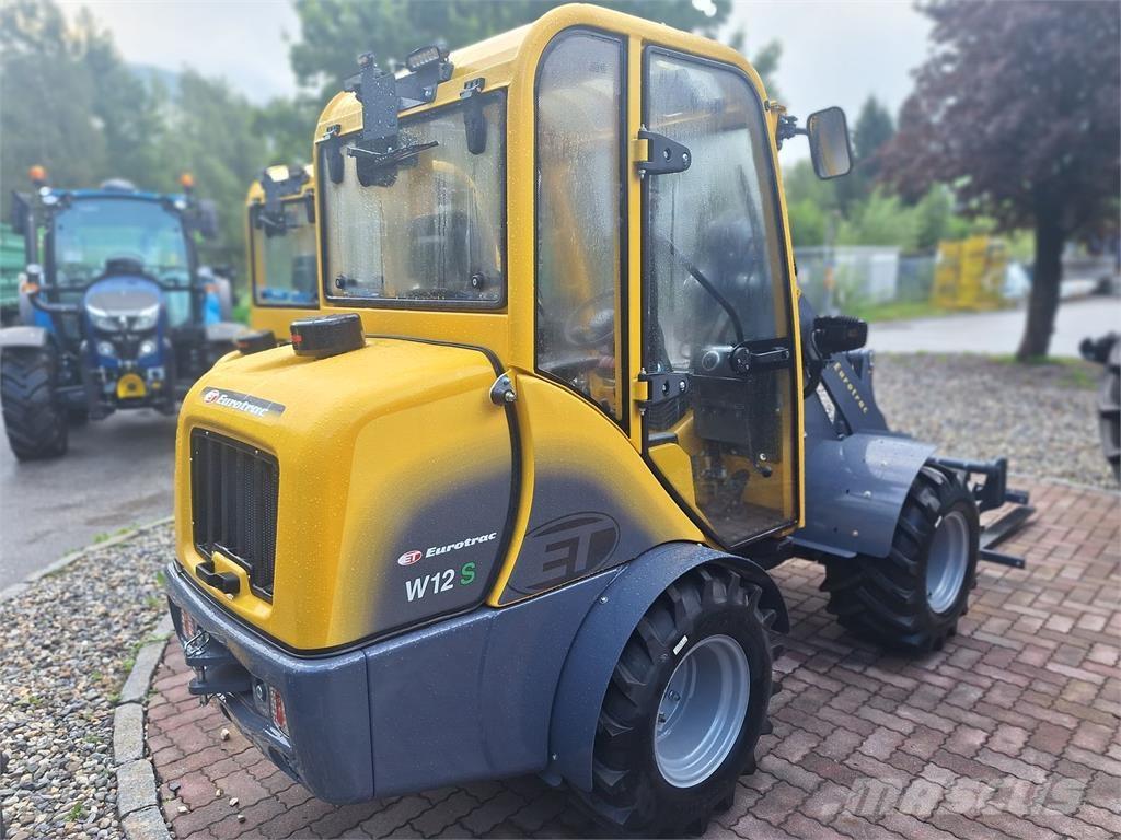 Eurotrac W12S フロントローダーとディガー