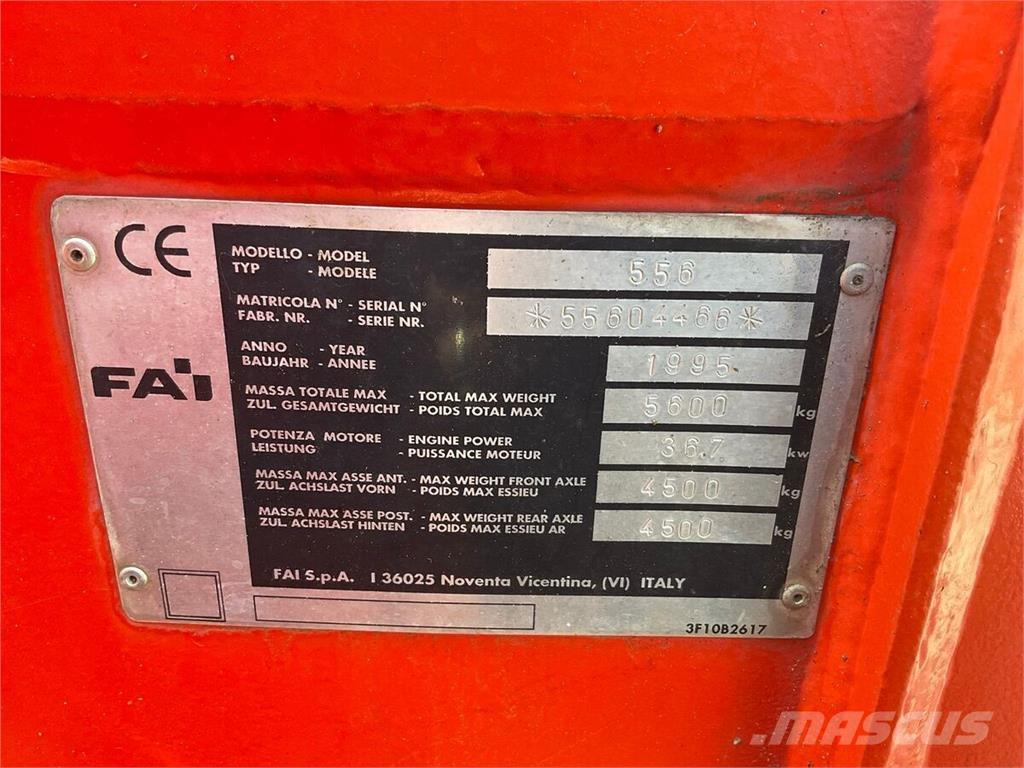 Fai 556 フロントローダーとディガー