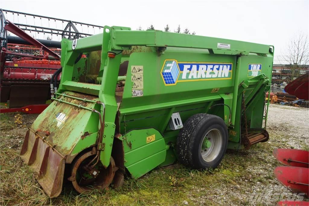 Faresin TMR 700 農業機械 -　その他