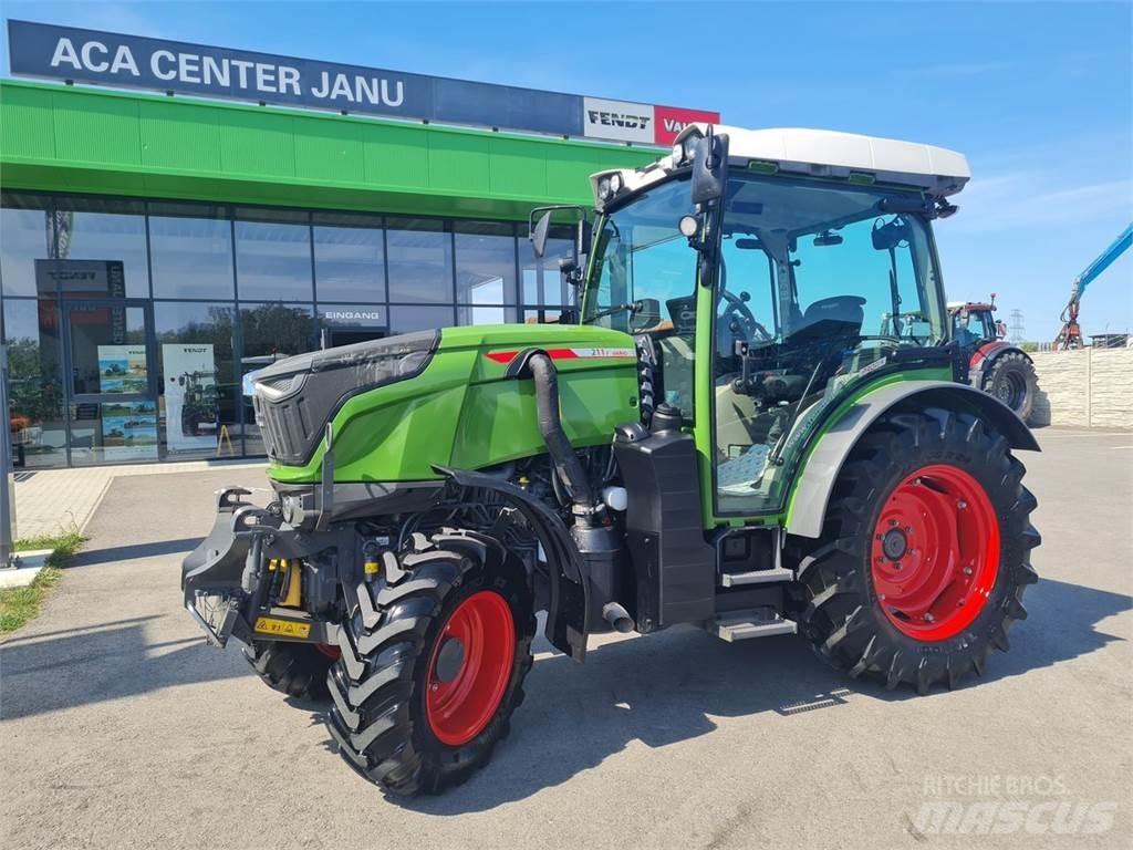 Fendt 211 Vario F トラクター
