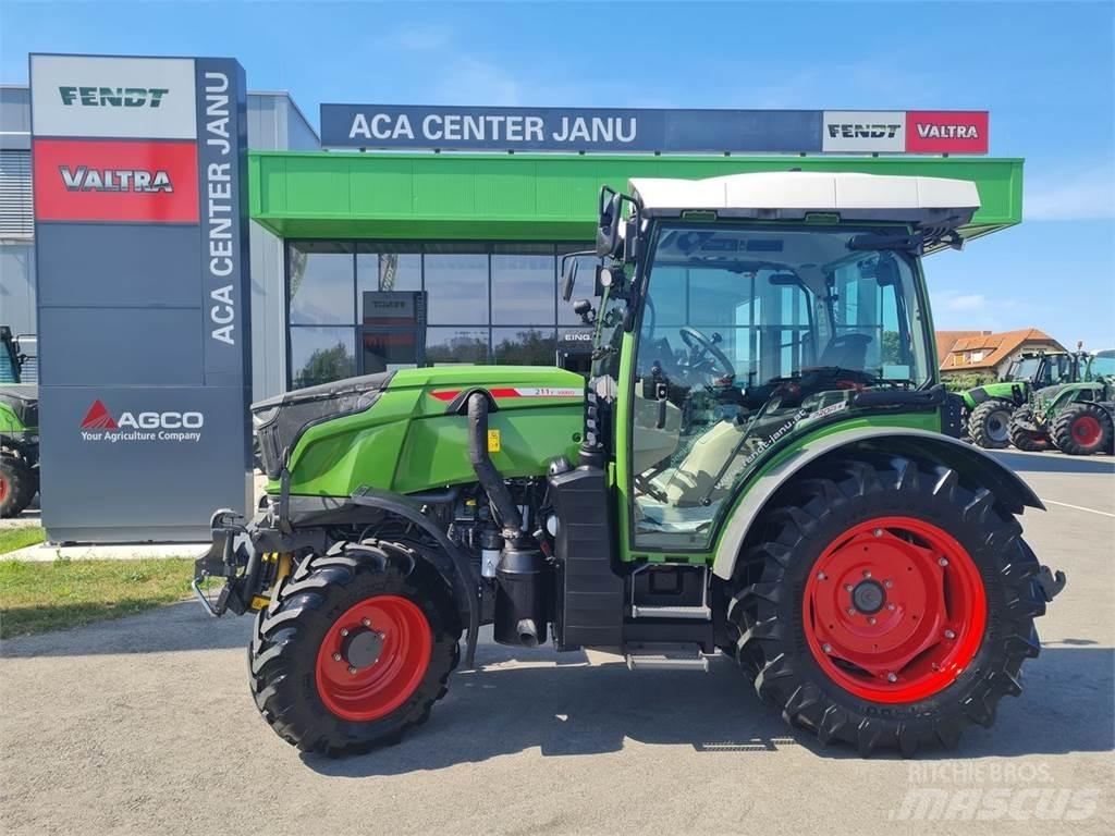 Fendt 211 Vario F トラクター