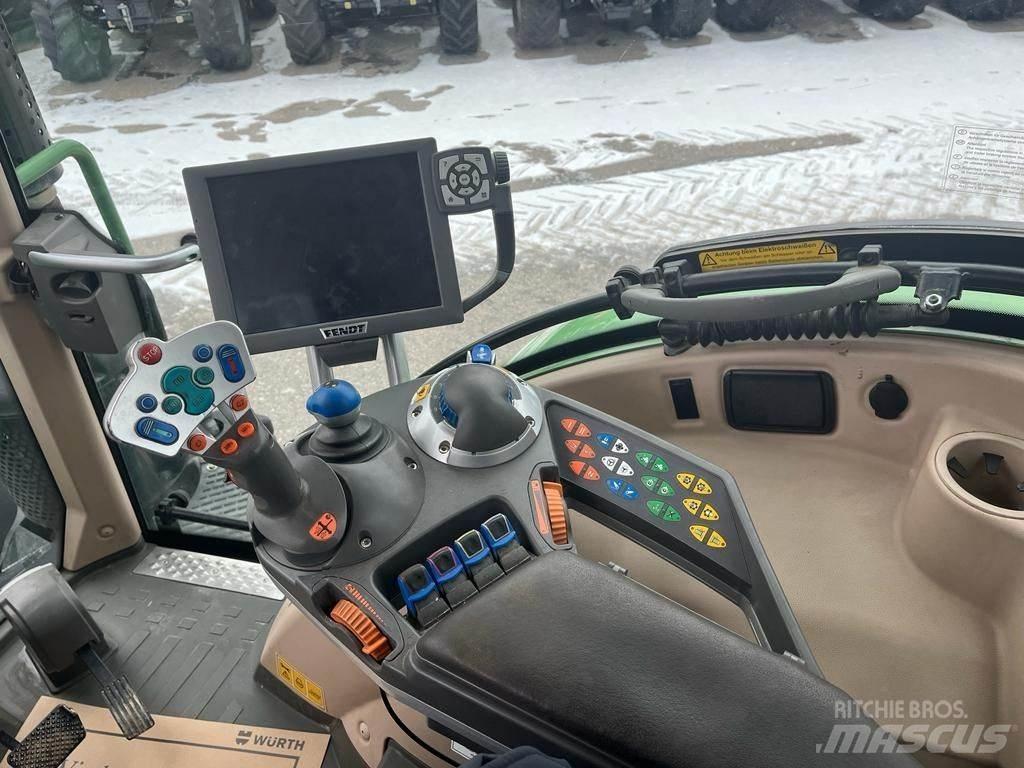 Fendt 718 Vario トラクター