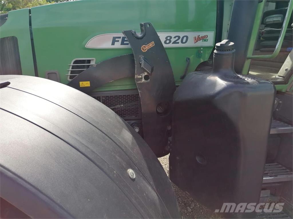 Fendt 820 Vo Vario トラクター