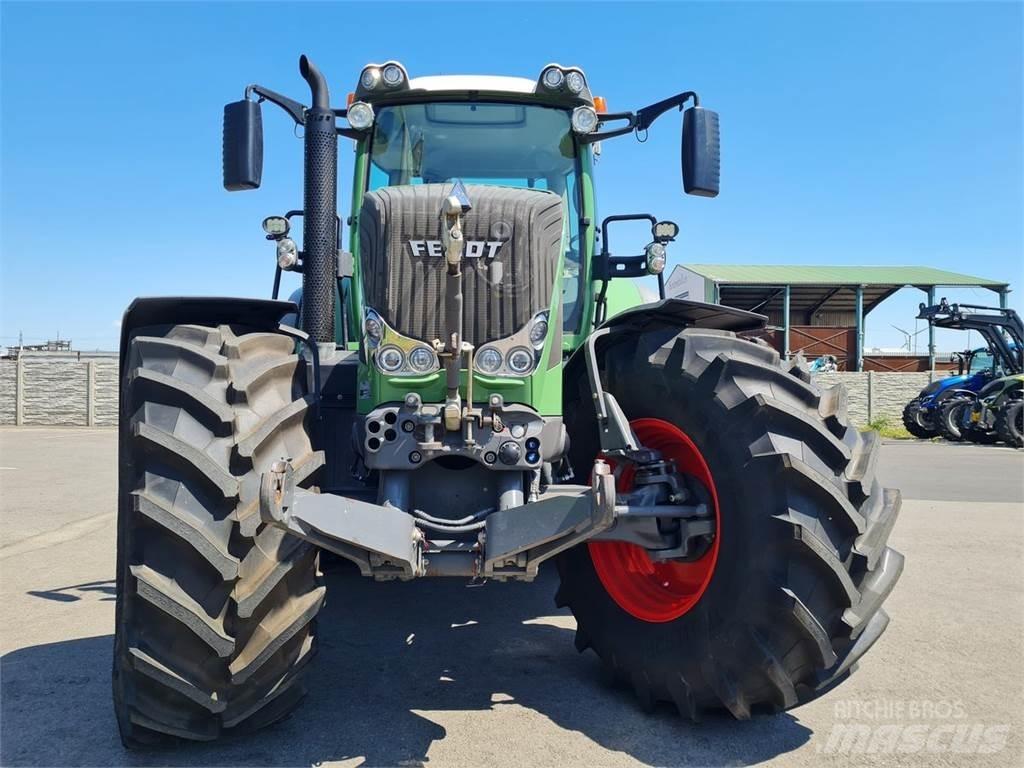Fendt 828 Vario トラクター
