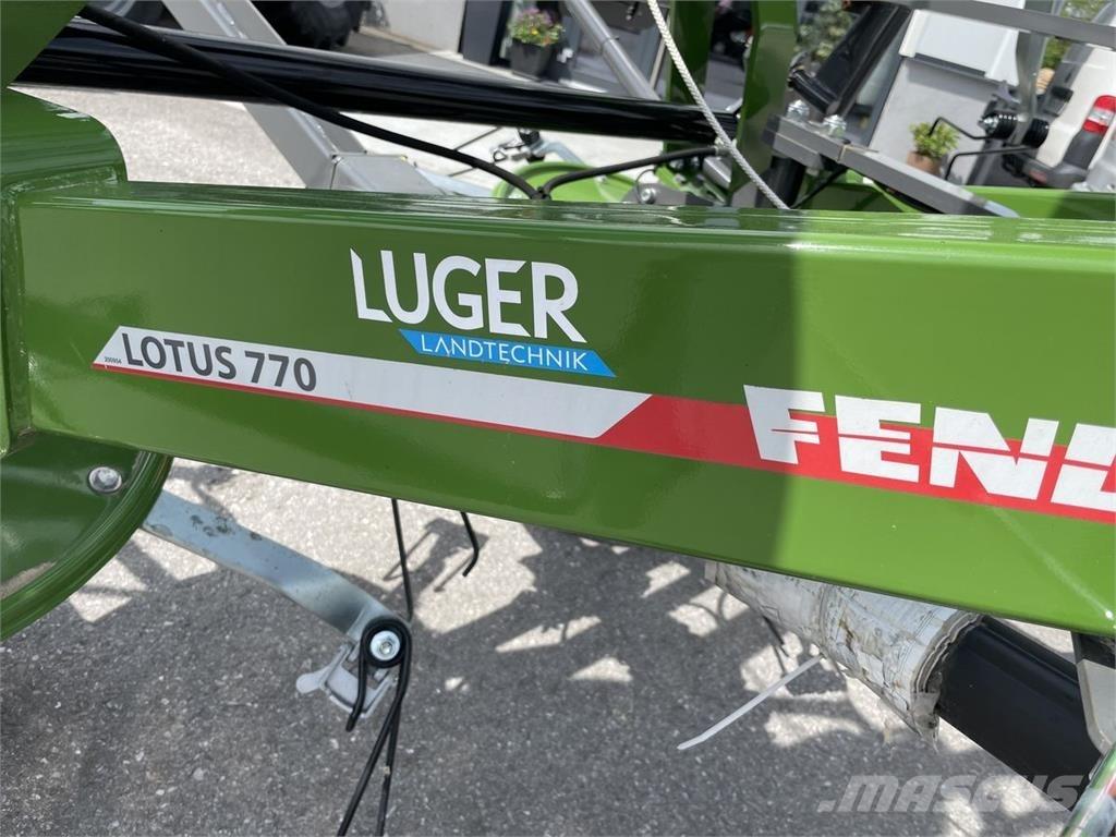 Fendt Lotus 770 テッダー・テッダーレーキ