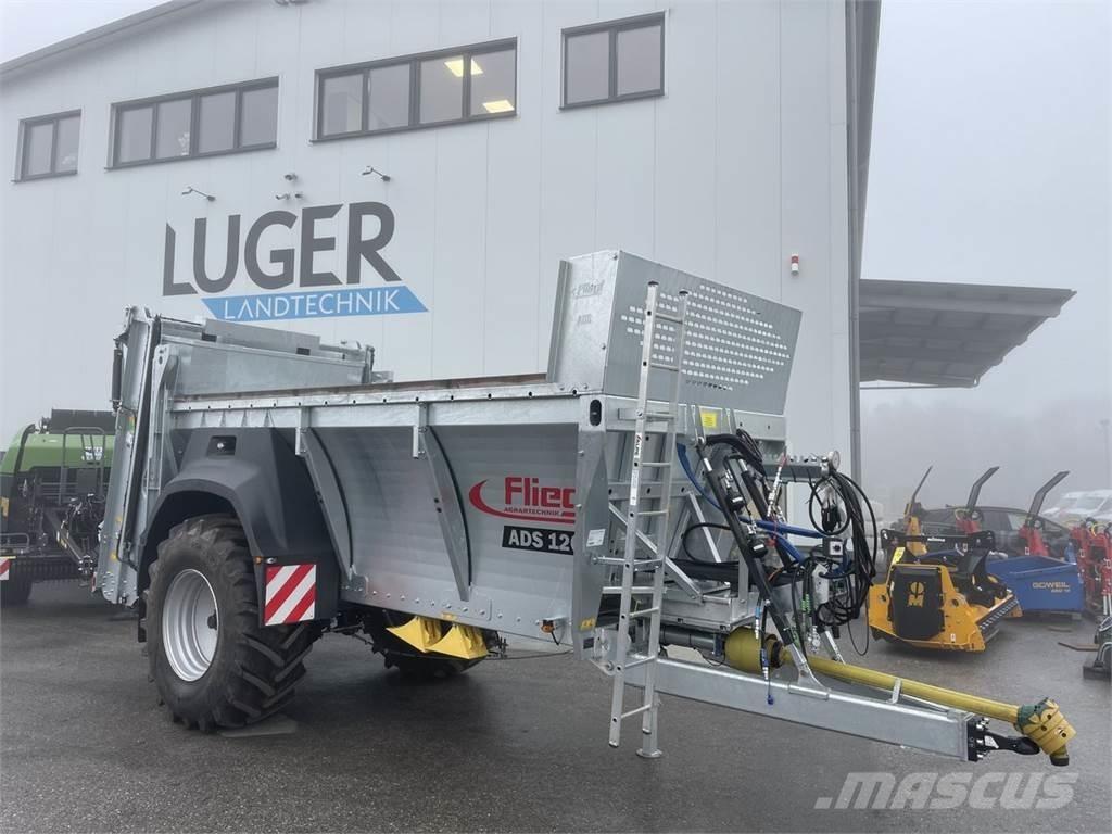 Fliegl ADS 120 肥料散布機