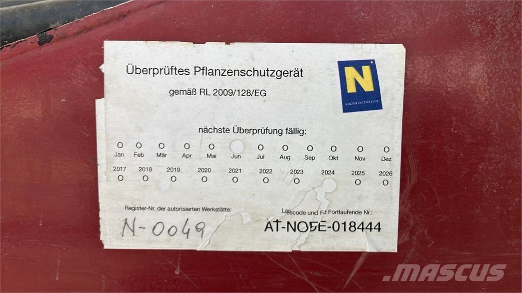 Hardi Commander 牽引型スプレイヤー