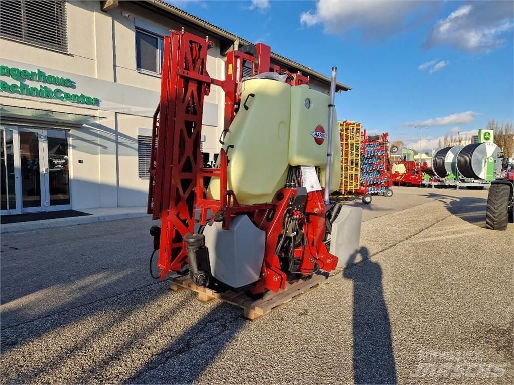 Hardi Mega 12 牽引型スプレイヤー