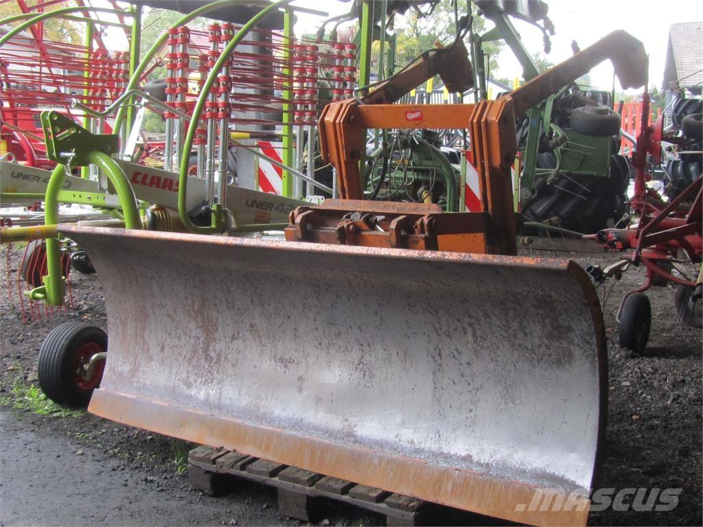 Hauer Terramatic スノーブレードとプラウ