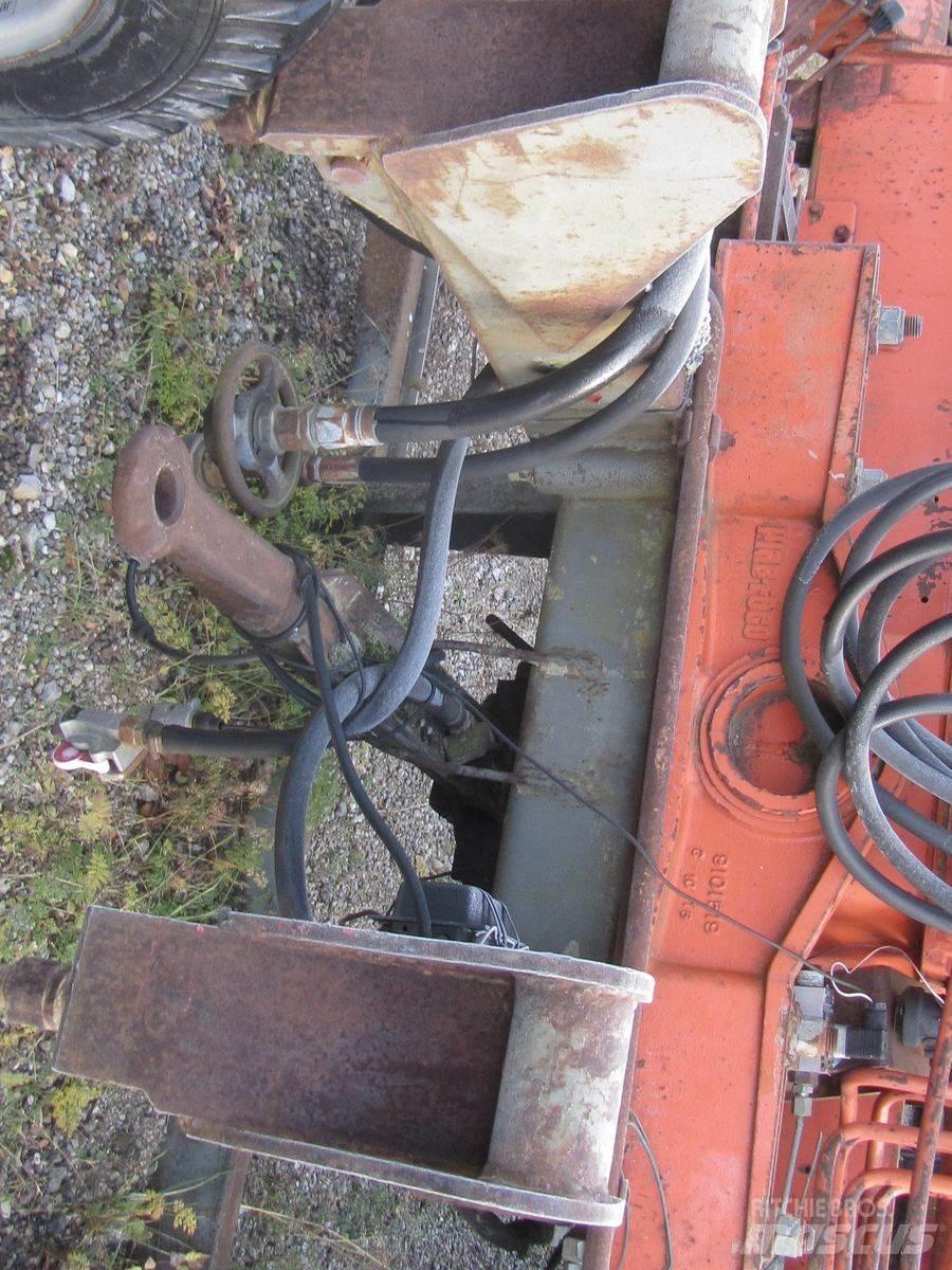 Hiab 765 クレーンとローダー