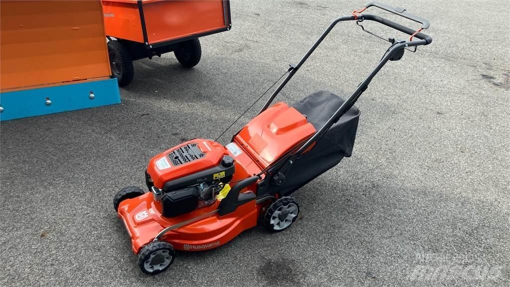 Husqvarna LC 347V 乗用・自走モア/芝刈り機