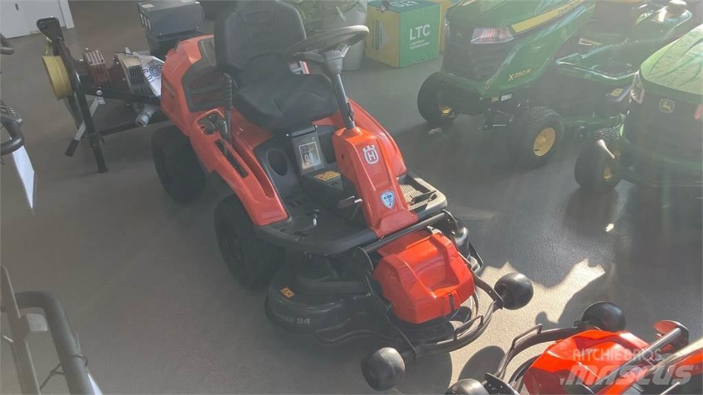 Husqvarna R 214TC グランド整備機械-その他