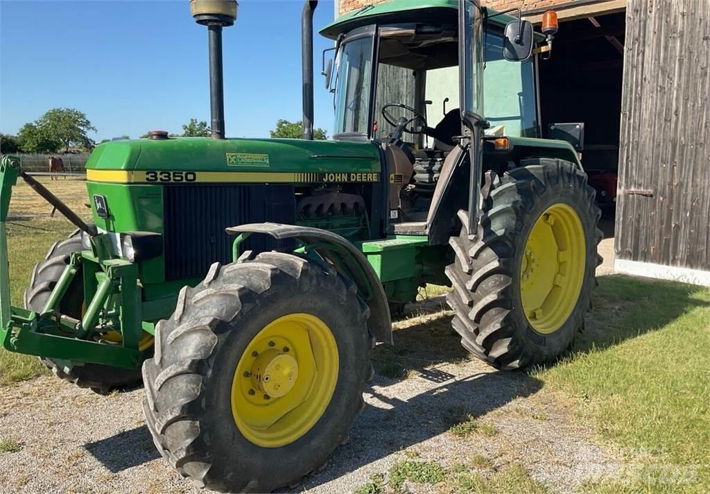 John Deere 3350 トラクター