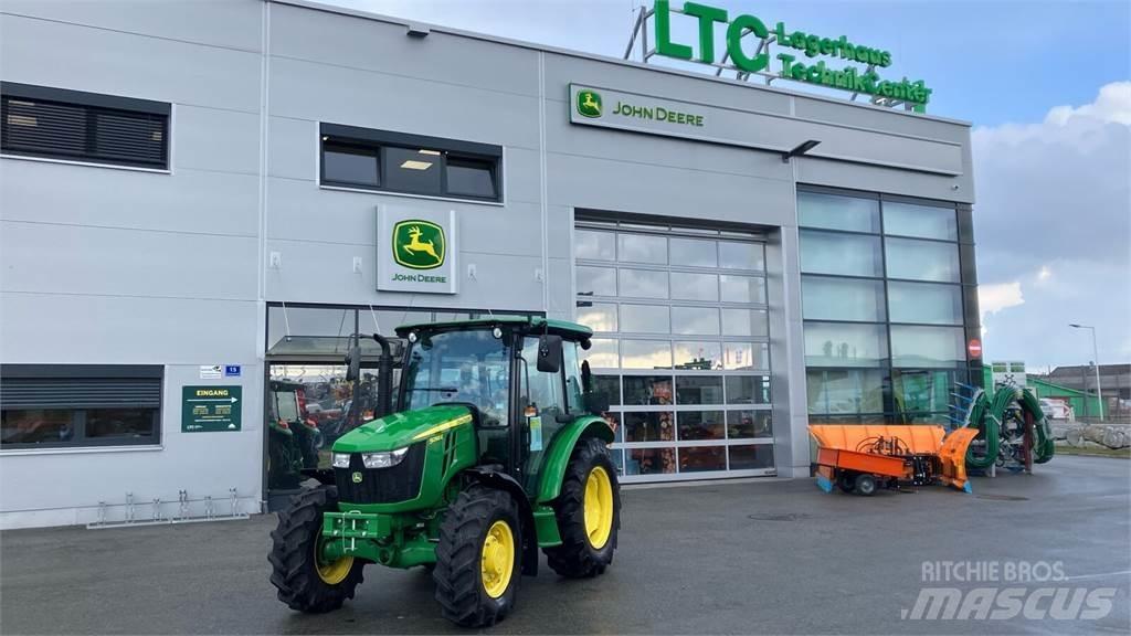 John Deere 5058E トラクター