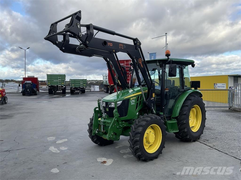 John Deere 5075E トラクター
