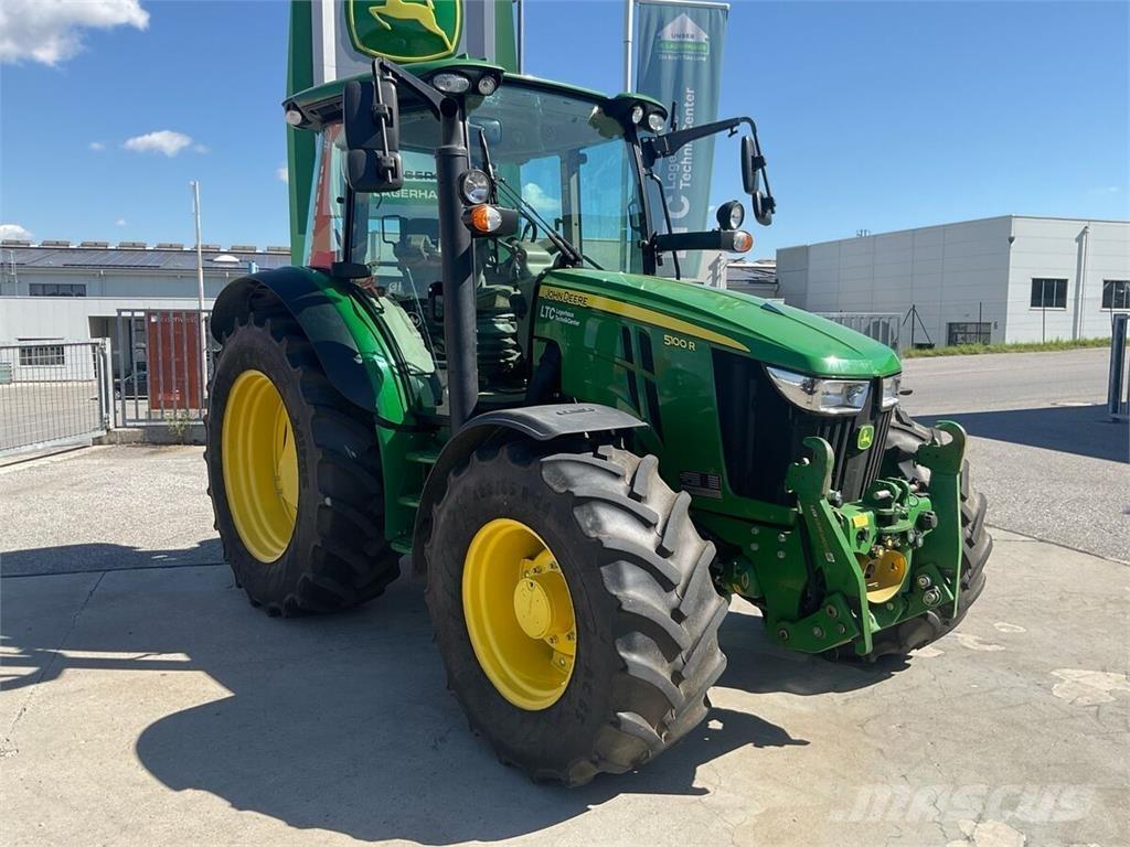 John Deere 5100R トラクター