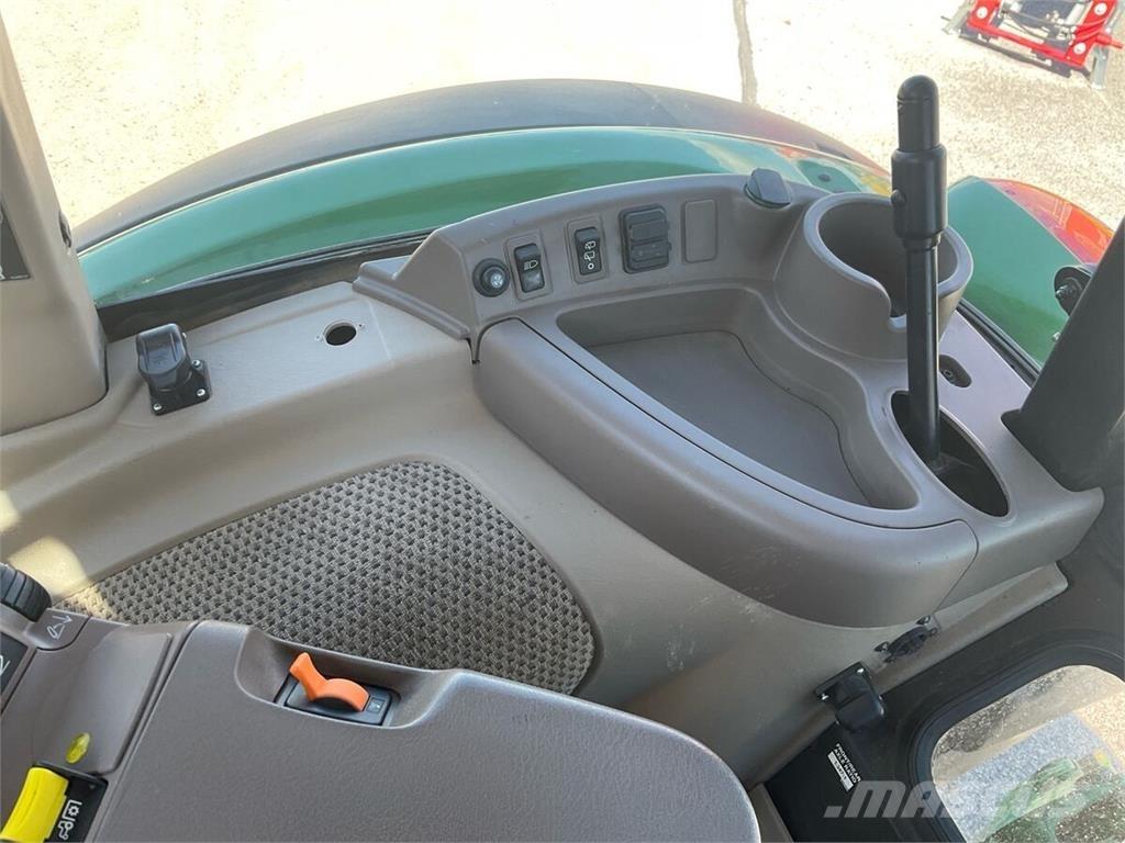John Deere 5100R トラクター