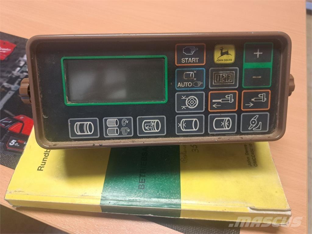 John Deere 570 ラウンドベーラー