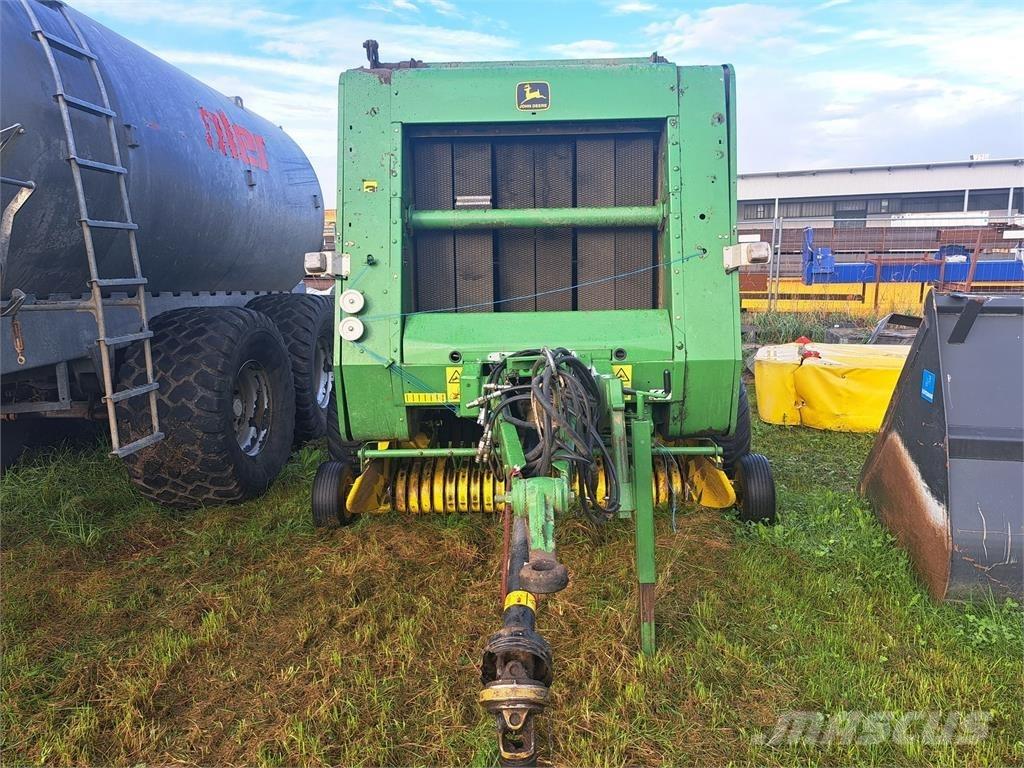John Deere 570 ラウンドベーラー