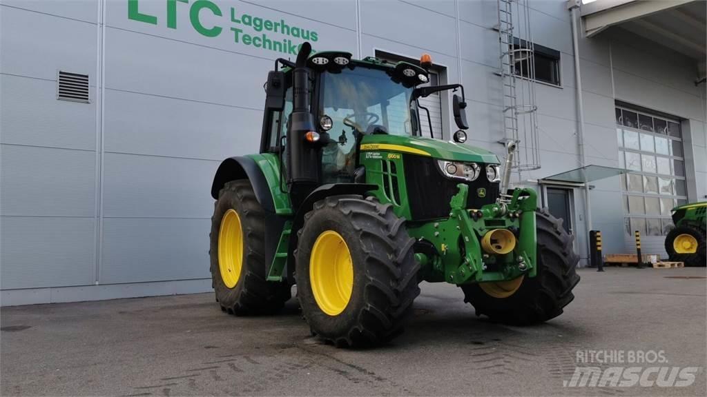 John Deere 6100M トラクター