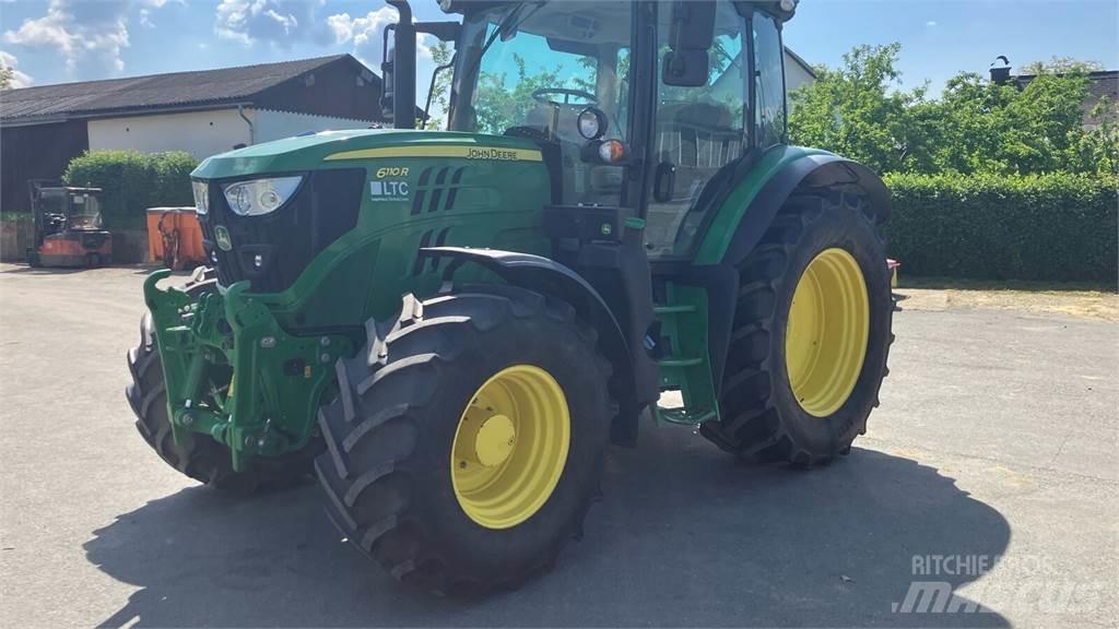 John Deere 6110R トラクター