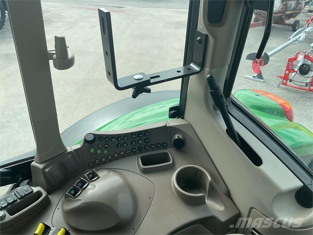 John Deere 6120M トラクター