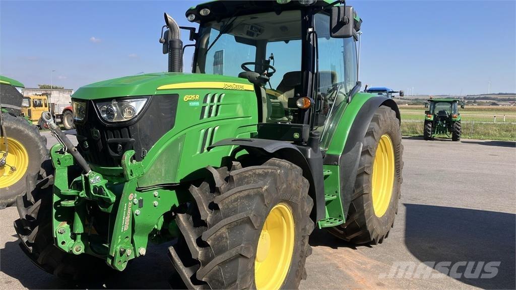 John Deere 6125R トラクター