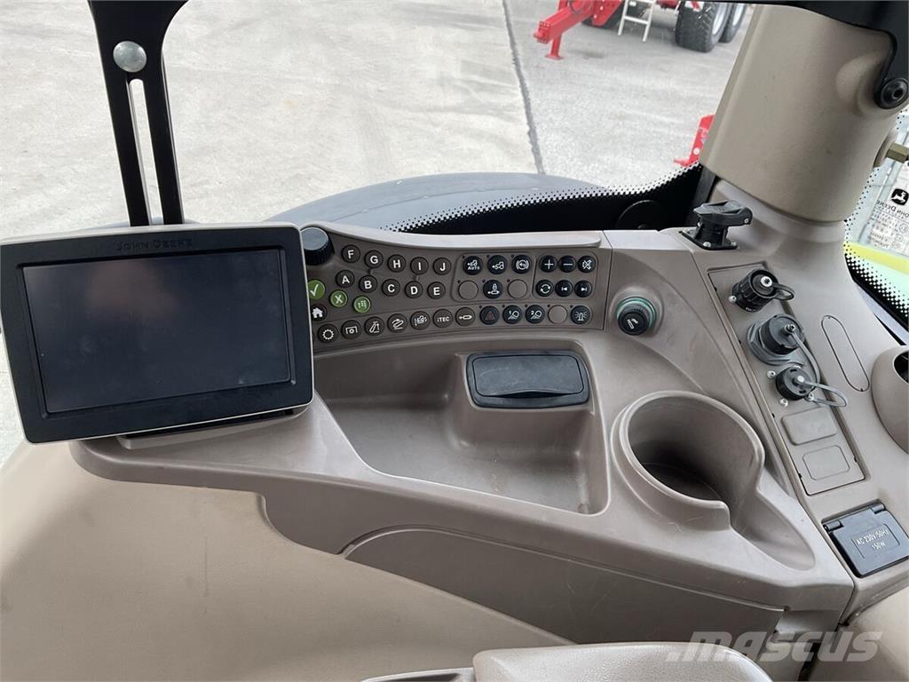 John Deere 6170R トラクター