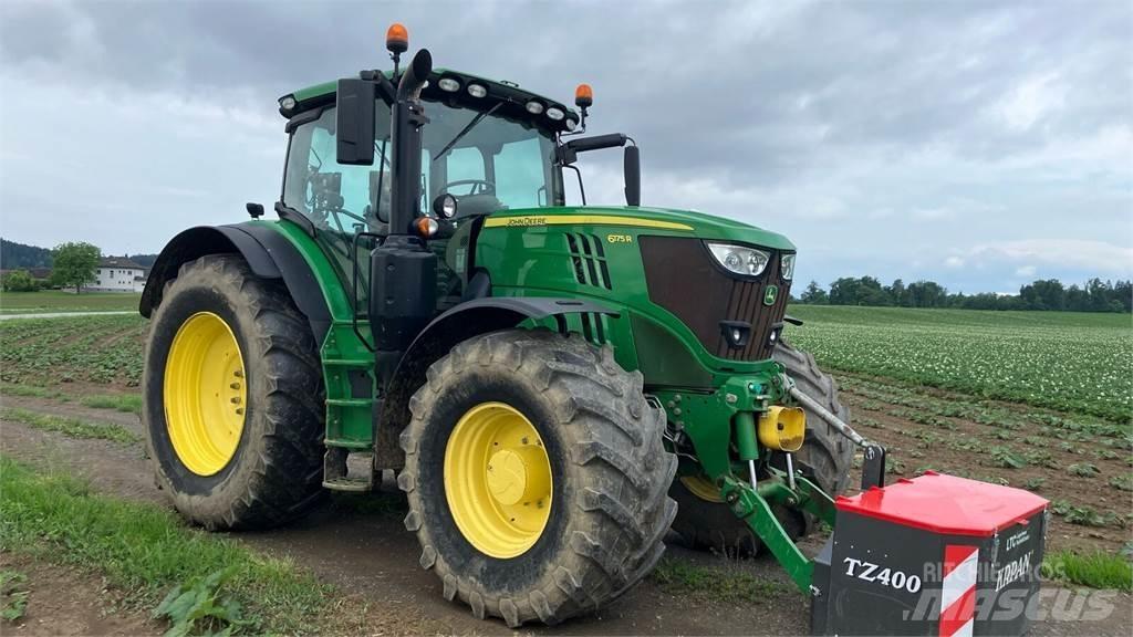John Deere 6175R トラクター