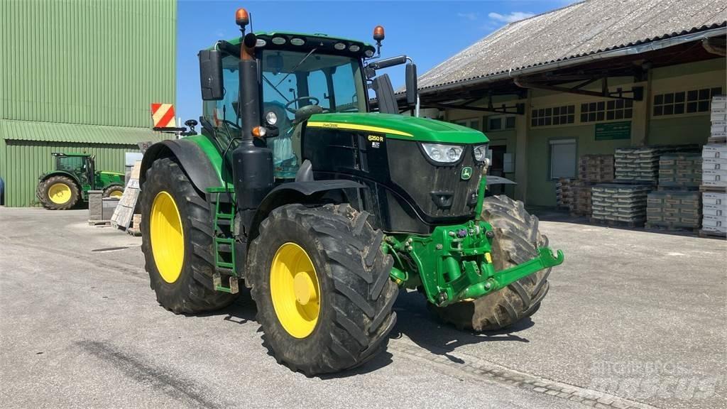 John Deere 6250R トラクター