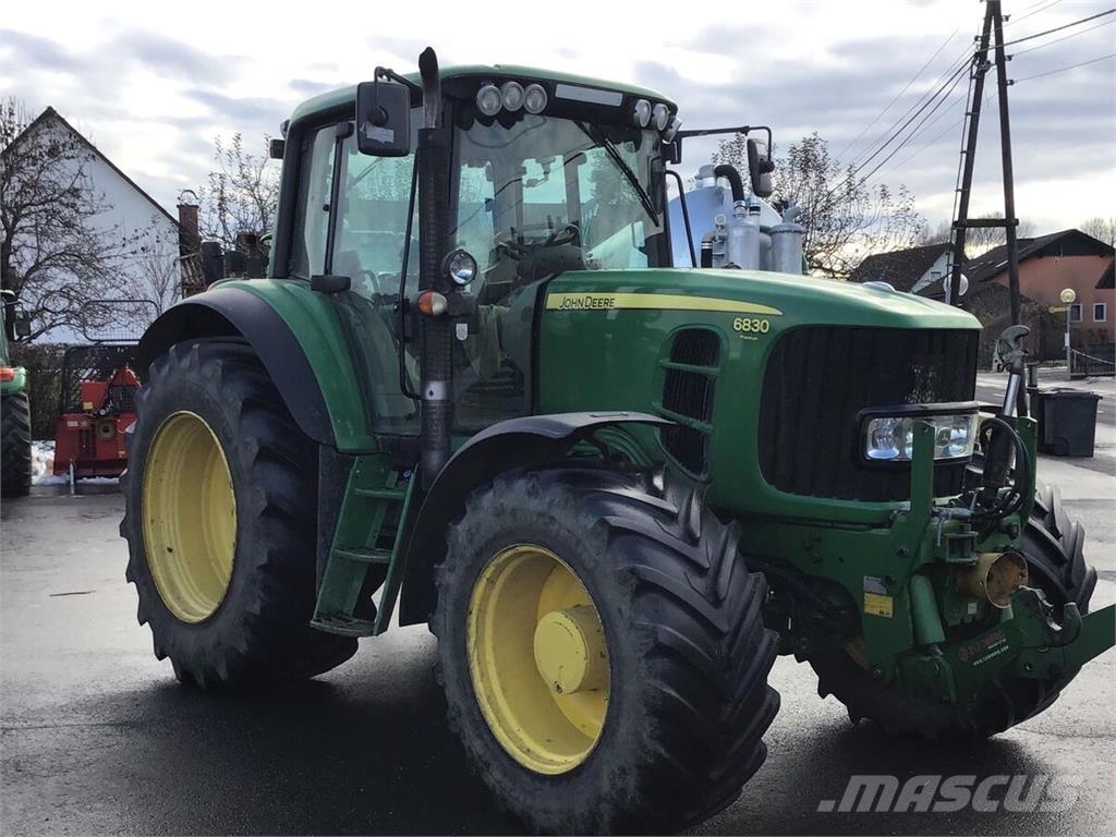 John Deere 6830 トラクター