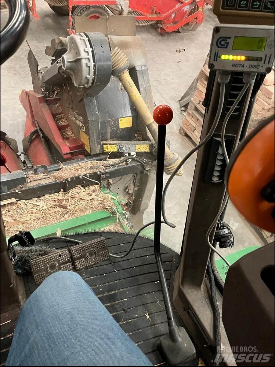 John Deere 9660 WTS コンバイン