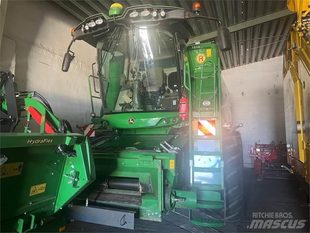 John Deere T550 コンバイン