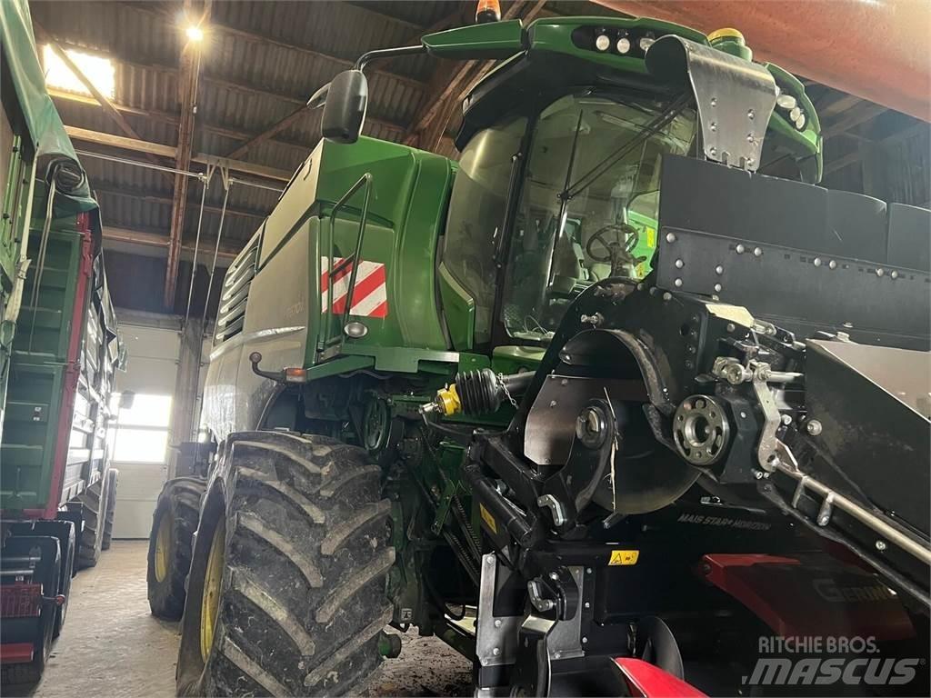 John Deere T670 コンバイン