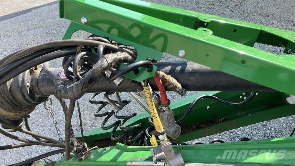 John Deere V461R ラウンドベーラー