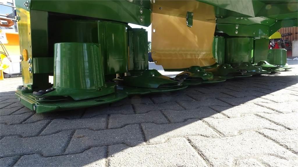 Krone EC F320 芝刈り機