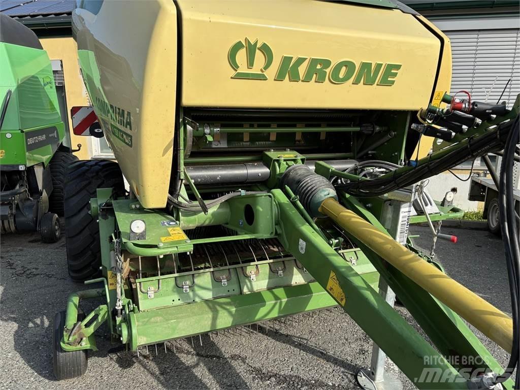 Krone V 150 XC Plus ラウンドベーラー