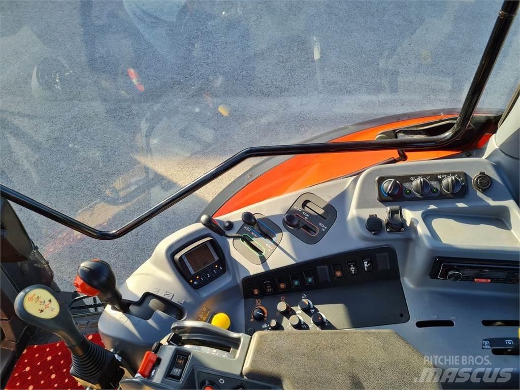 Kubota M115GX IV トラクター