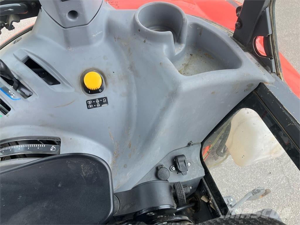Kubota M4072 トラクター