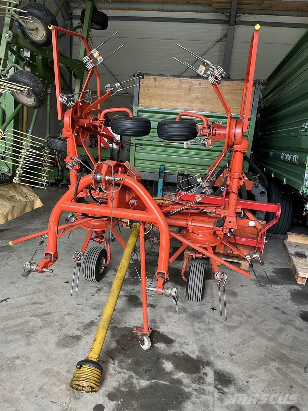 Kuhn GF 4201 MH テッダー・テッダーレーキ