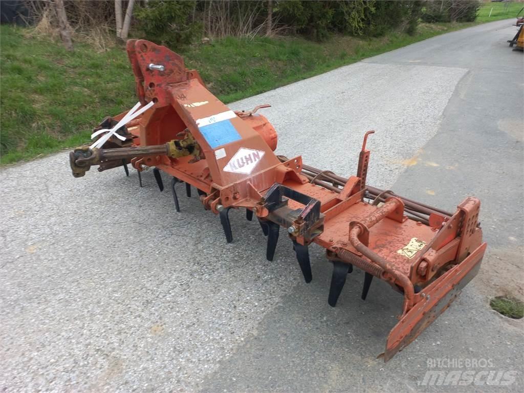 Kuhn HR 302 M ディスクハロー