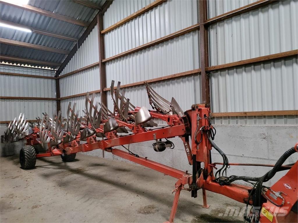 Kühne Manager 8 NSH コンベンショナルプラウ